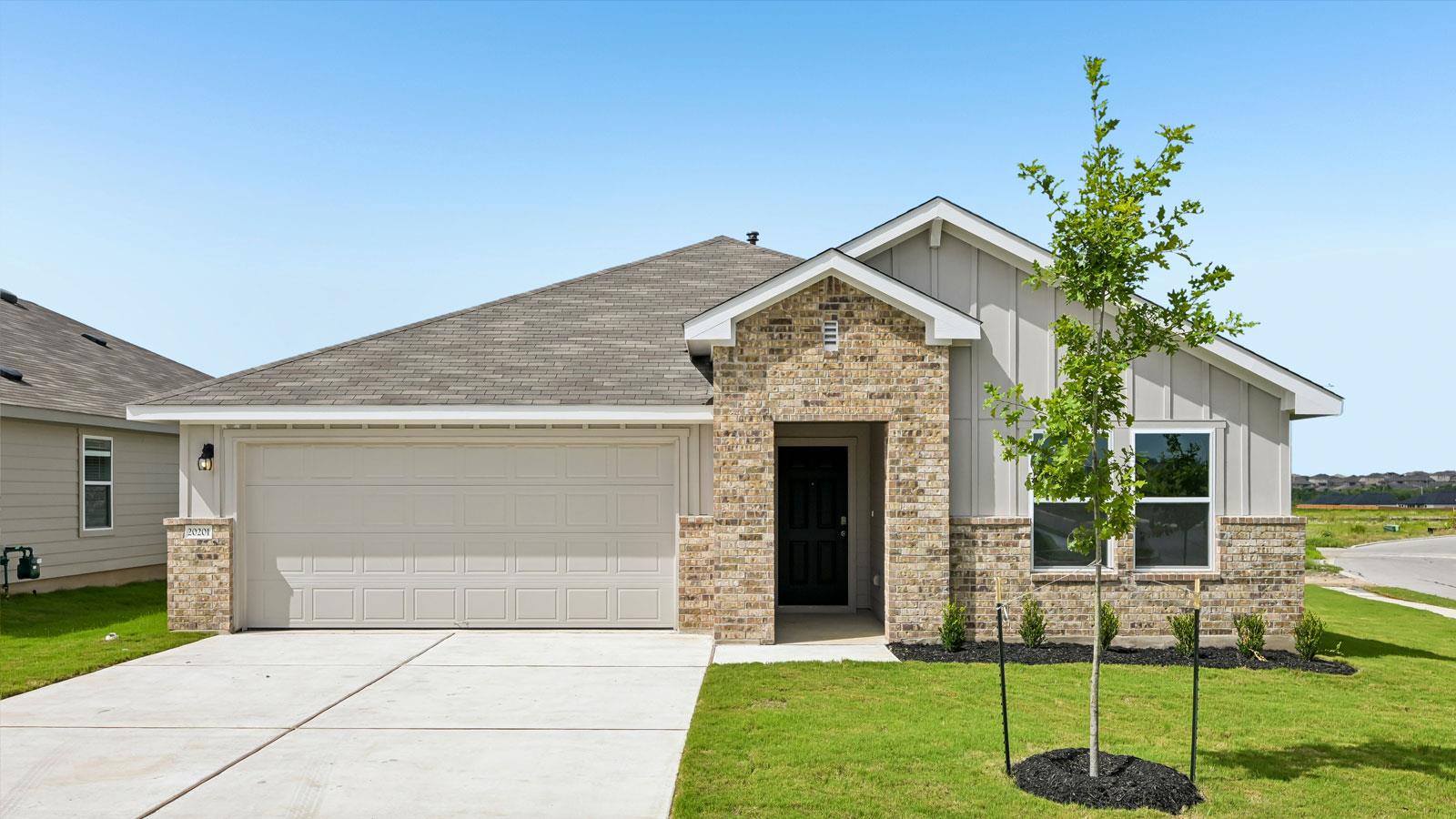 20201  Tester St in Manor