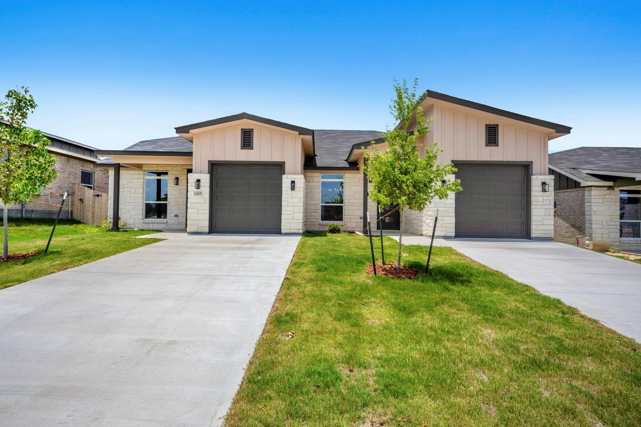 1305  Lone Pine Way in Killeen