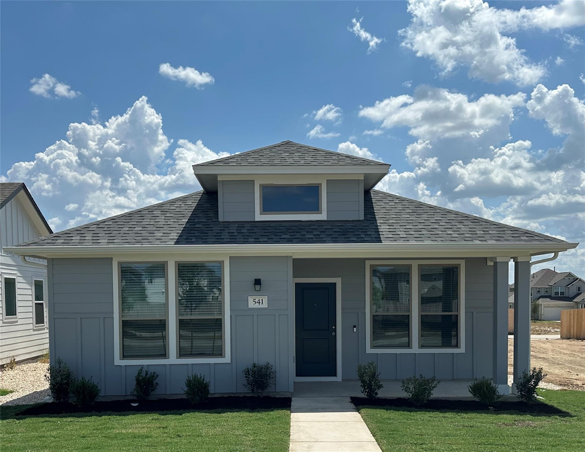 541  Porter Country Pkwy in Buda