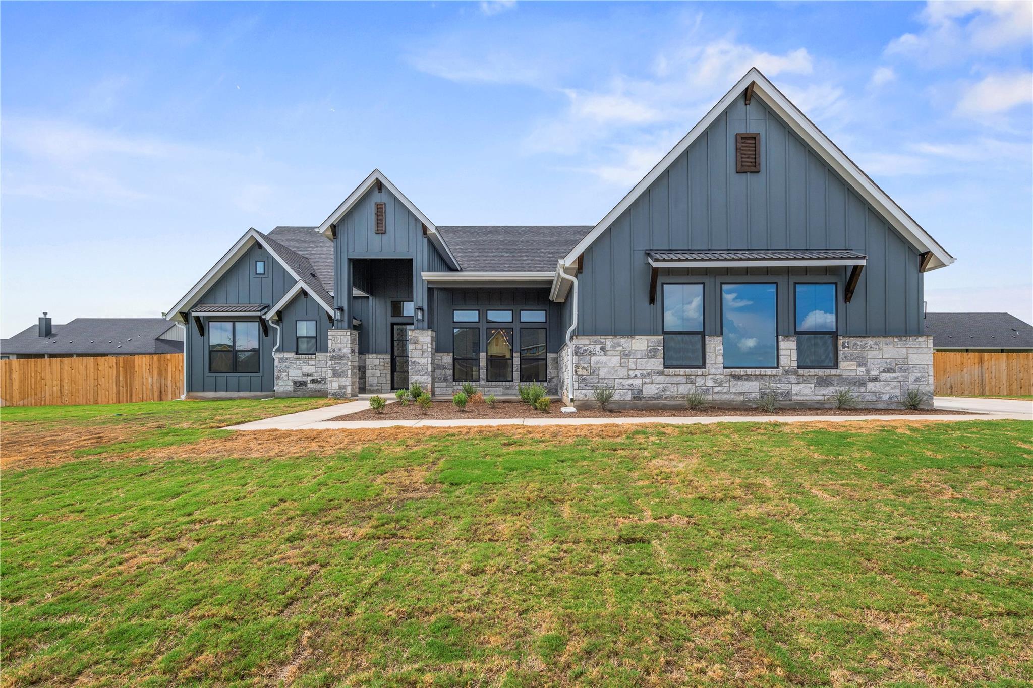 6775  Kings Mill Dr in Salado