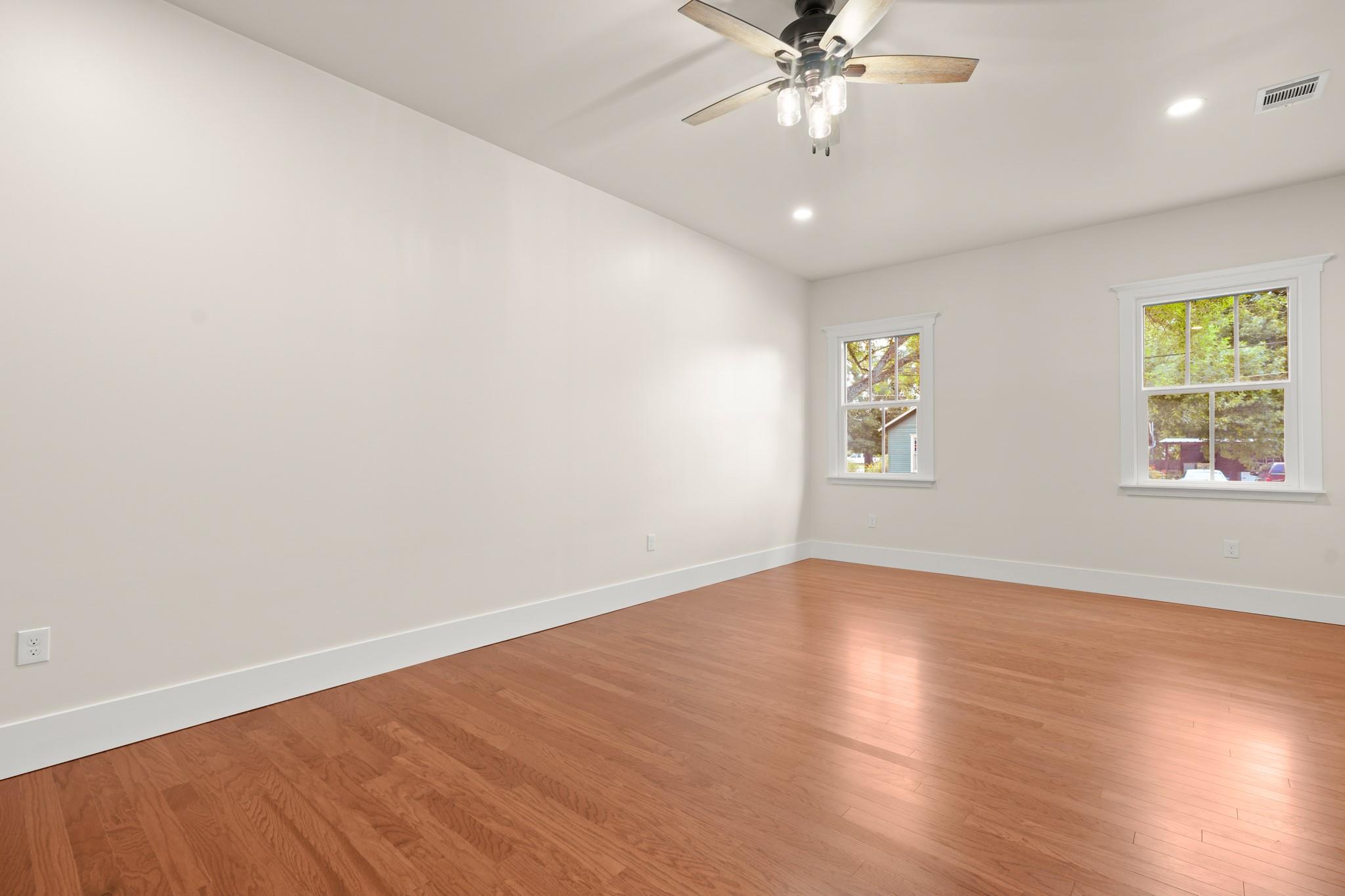 Home photo 19