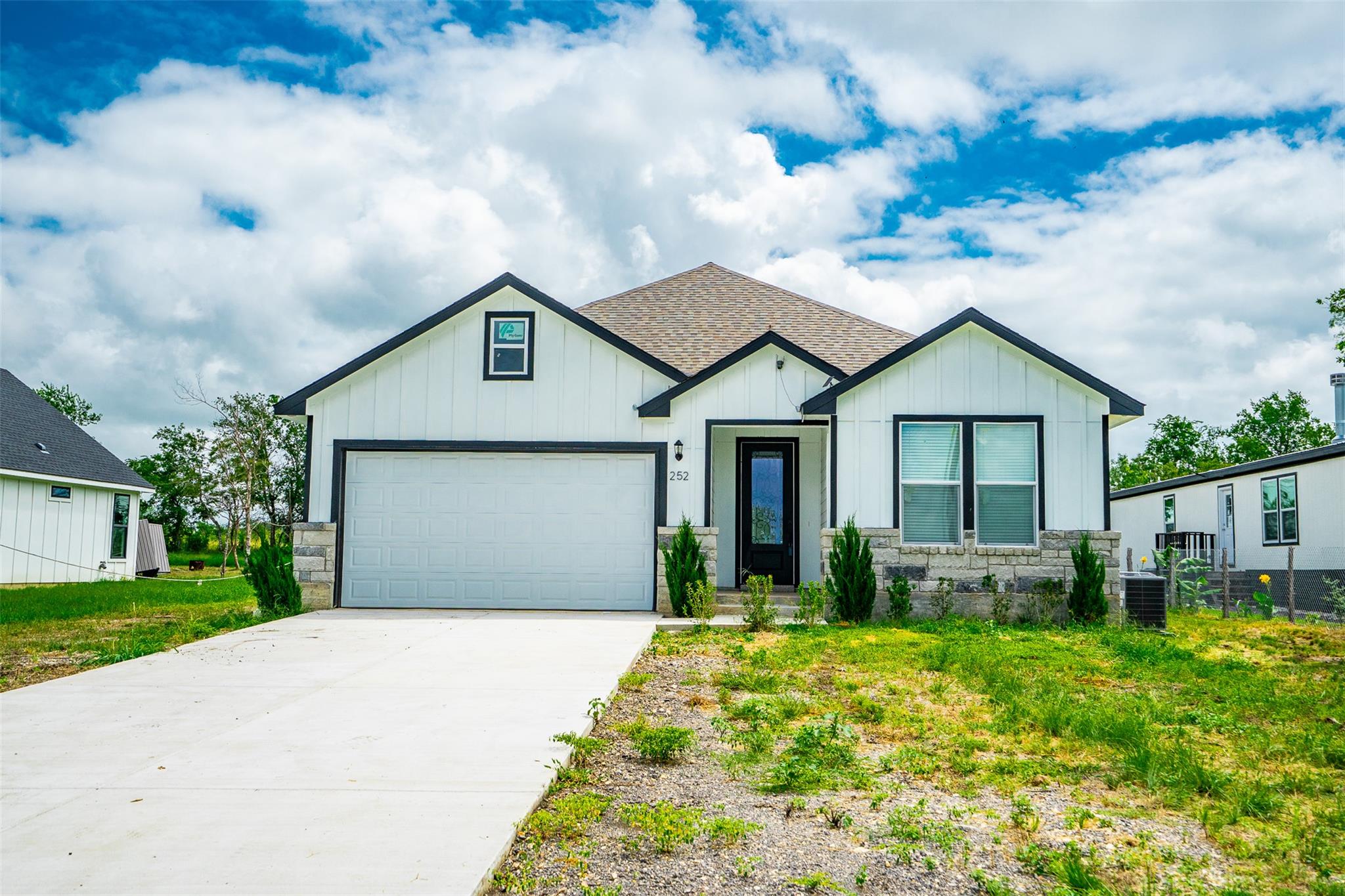252  Amaranta Ln in Dale