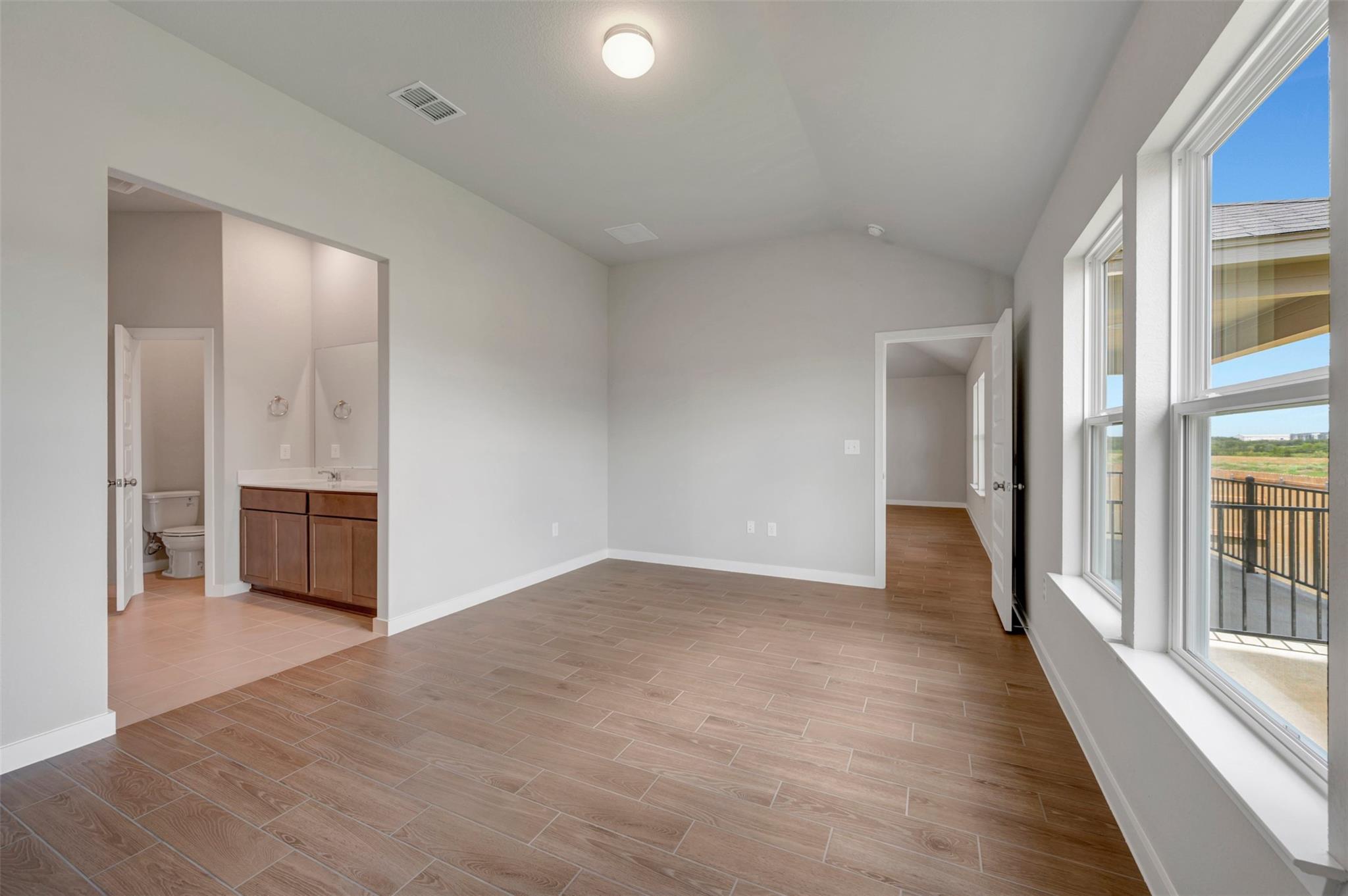 Home photo 17