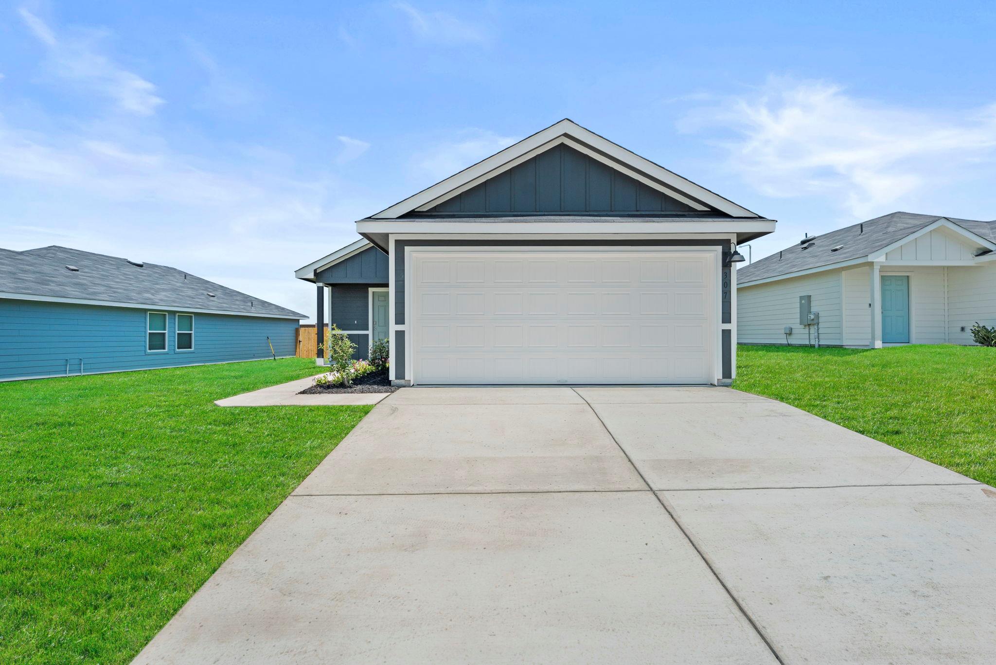 307  Wild Goose Dr in Luling