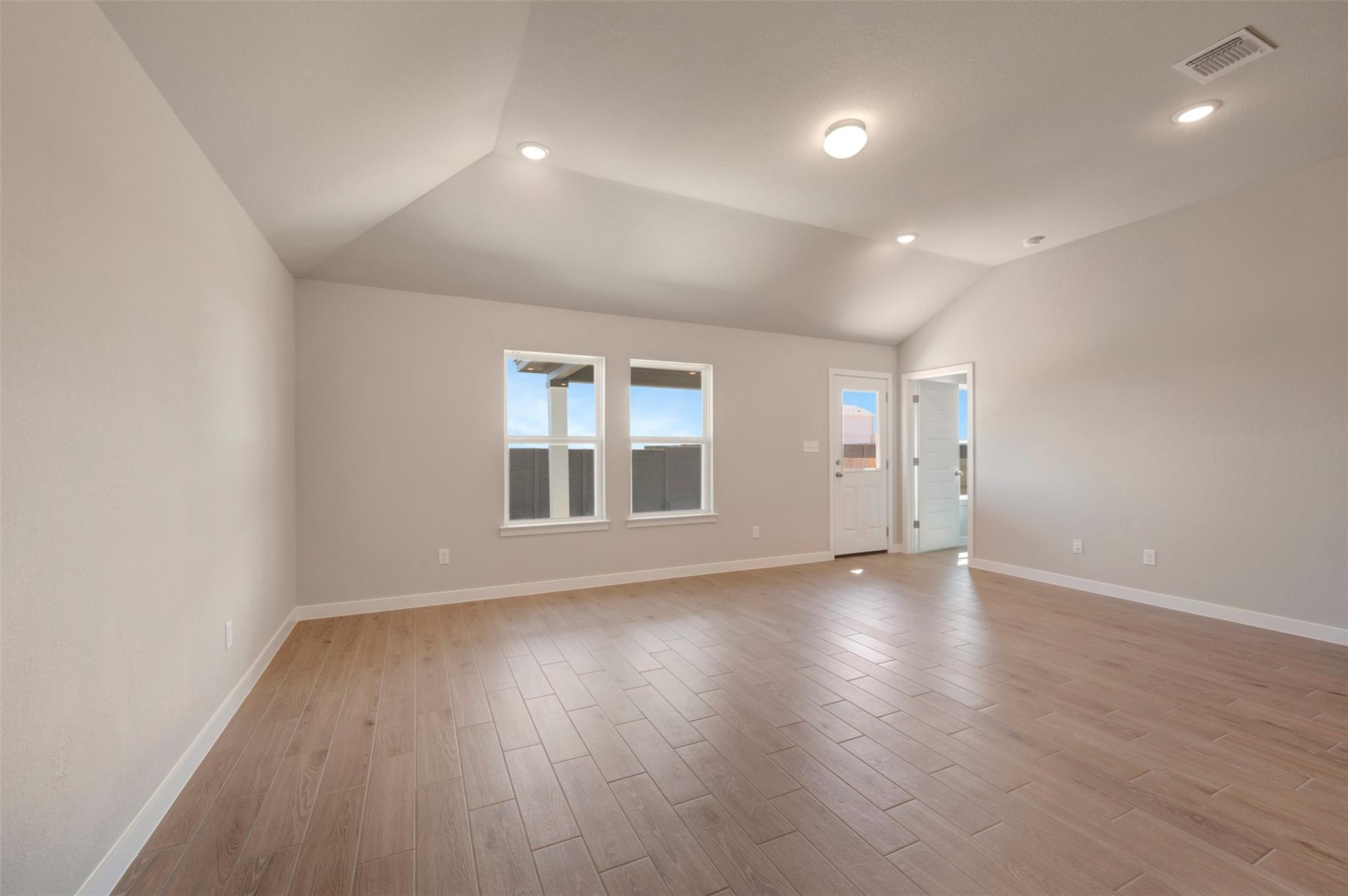 Home photo 17
