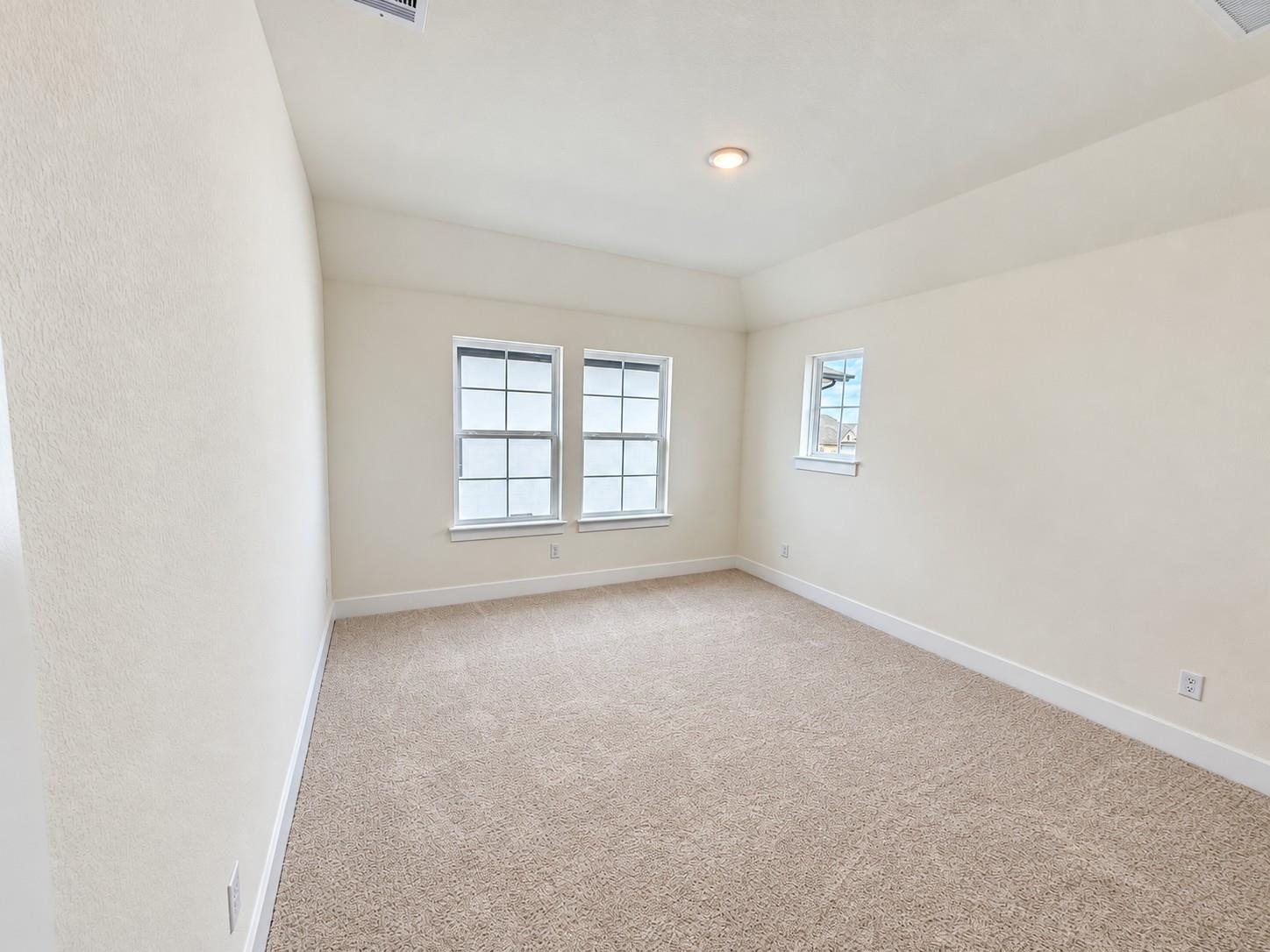Home photo 17