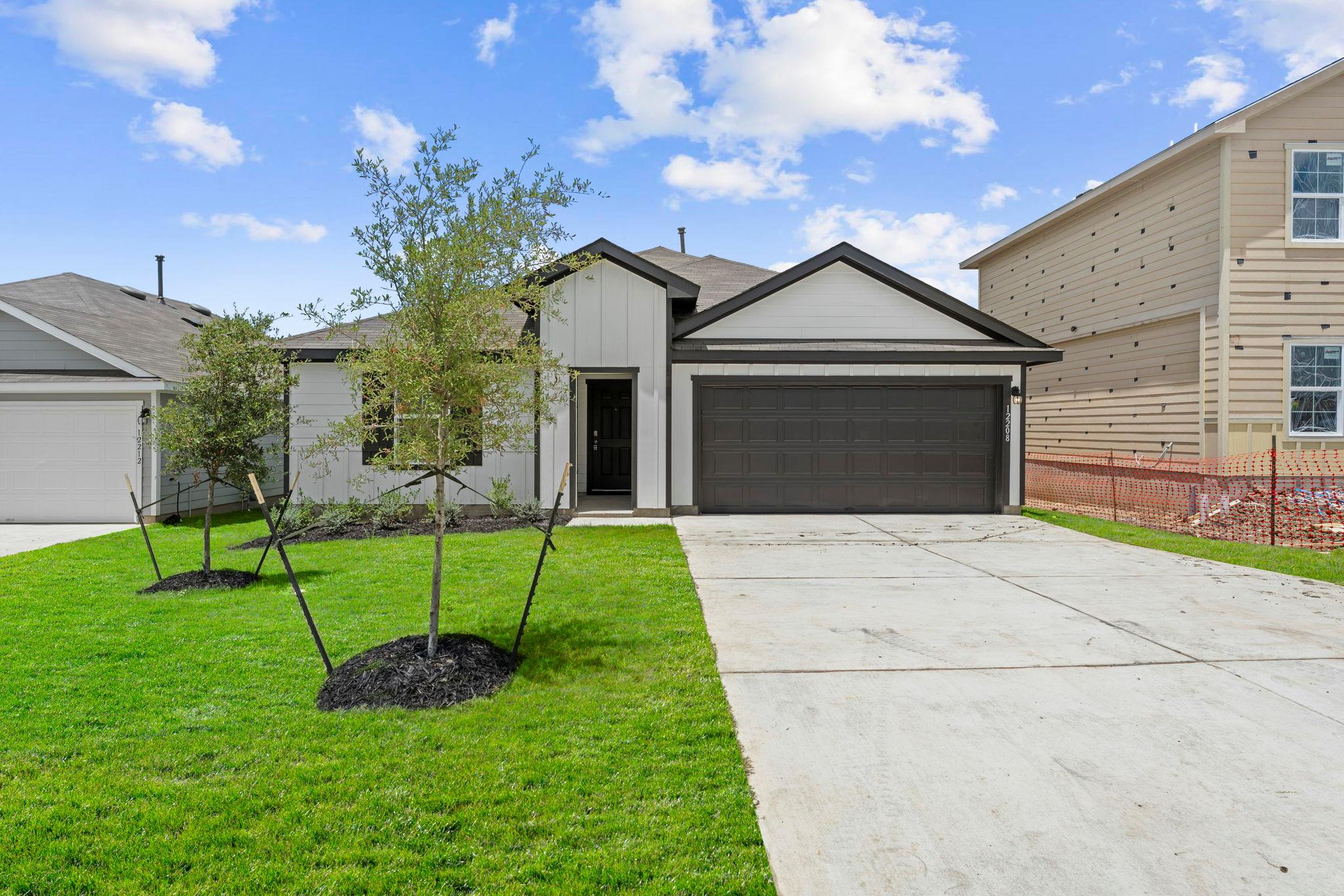 12208  Silverton Tree Bnd in Mustang Ridge