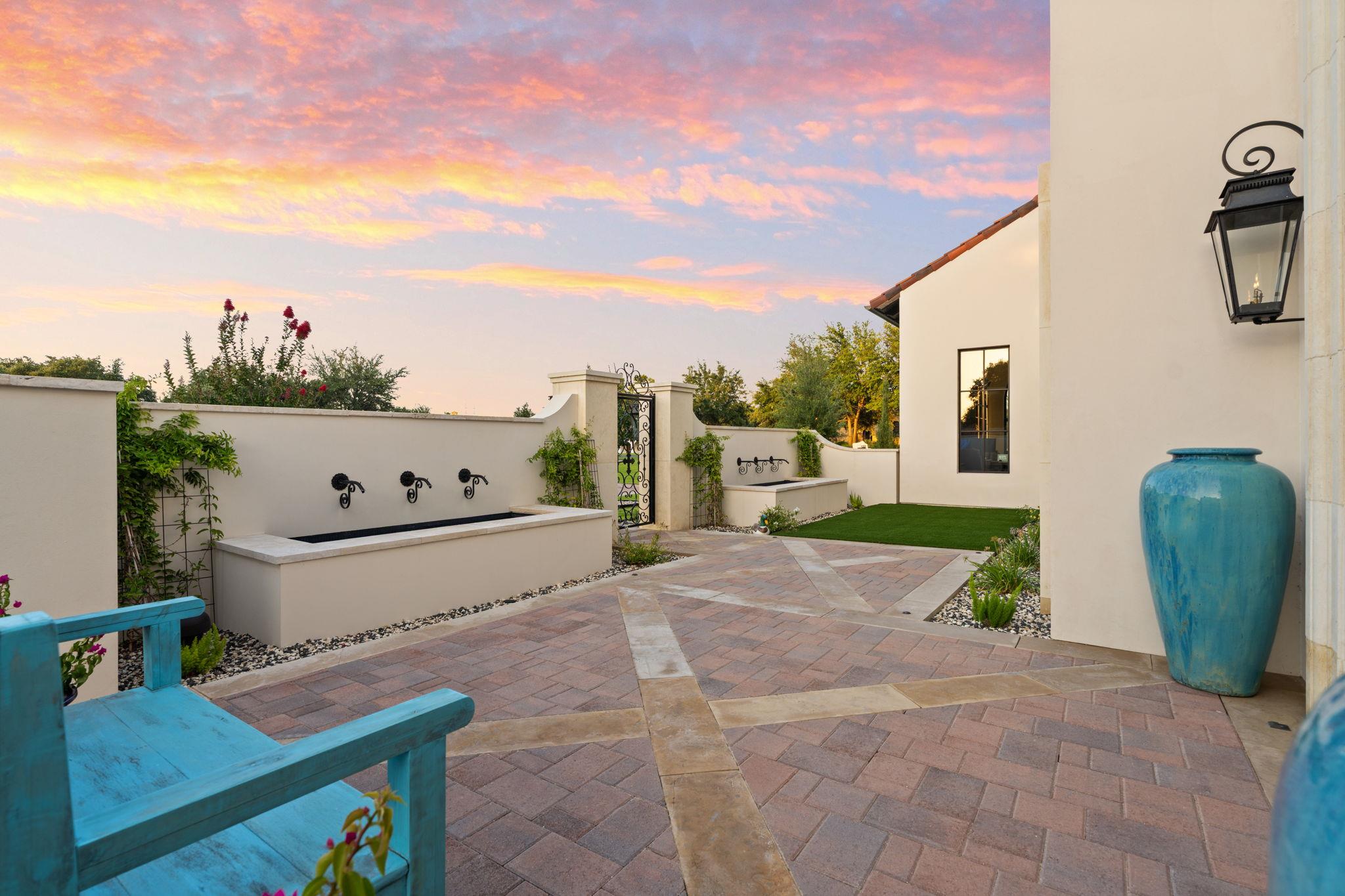 Home photo 4
