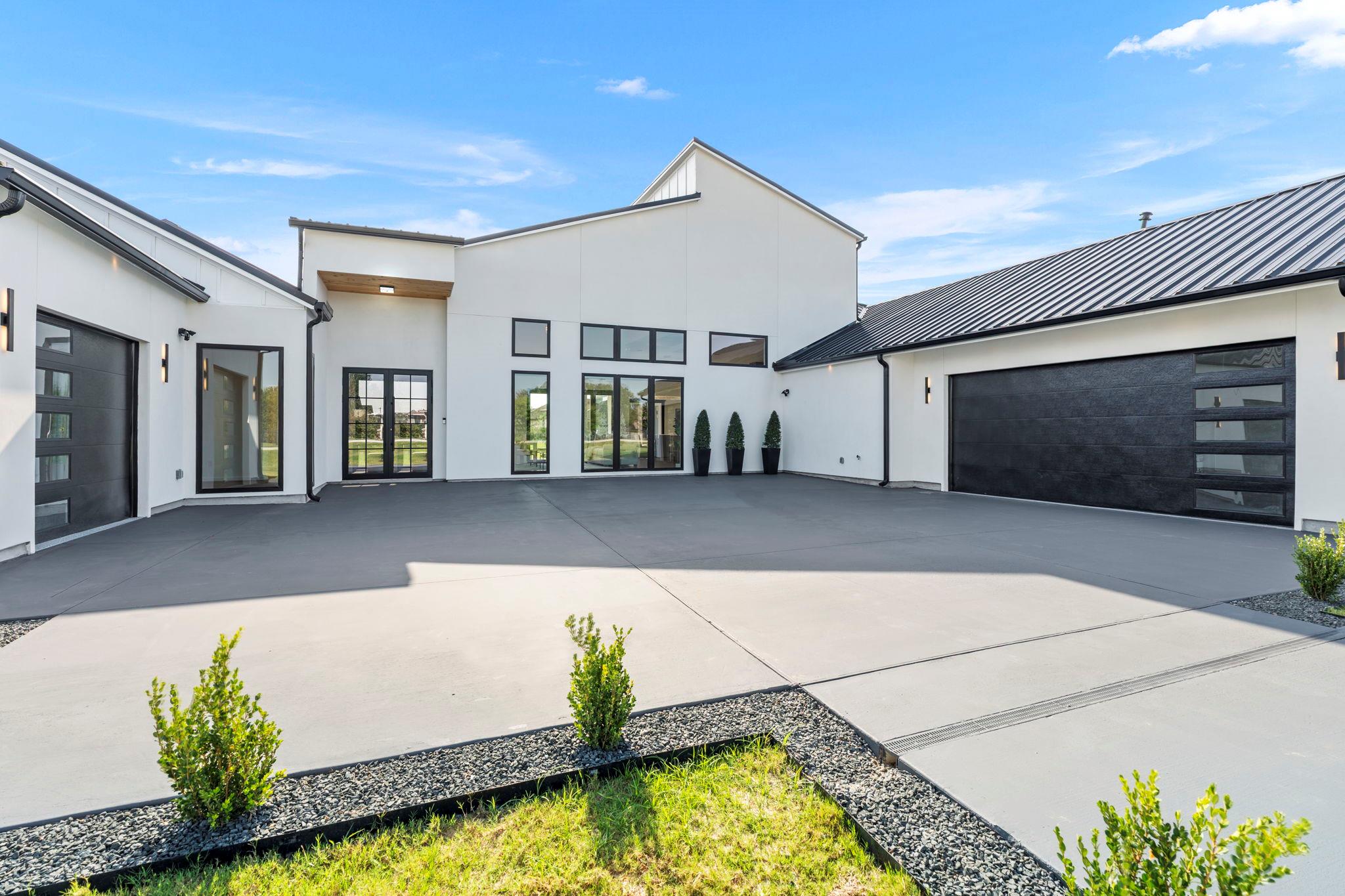 178  Dally Ct in Dripping Springs