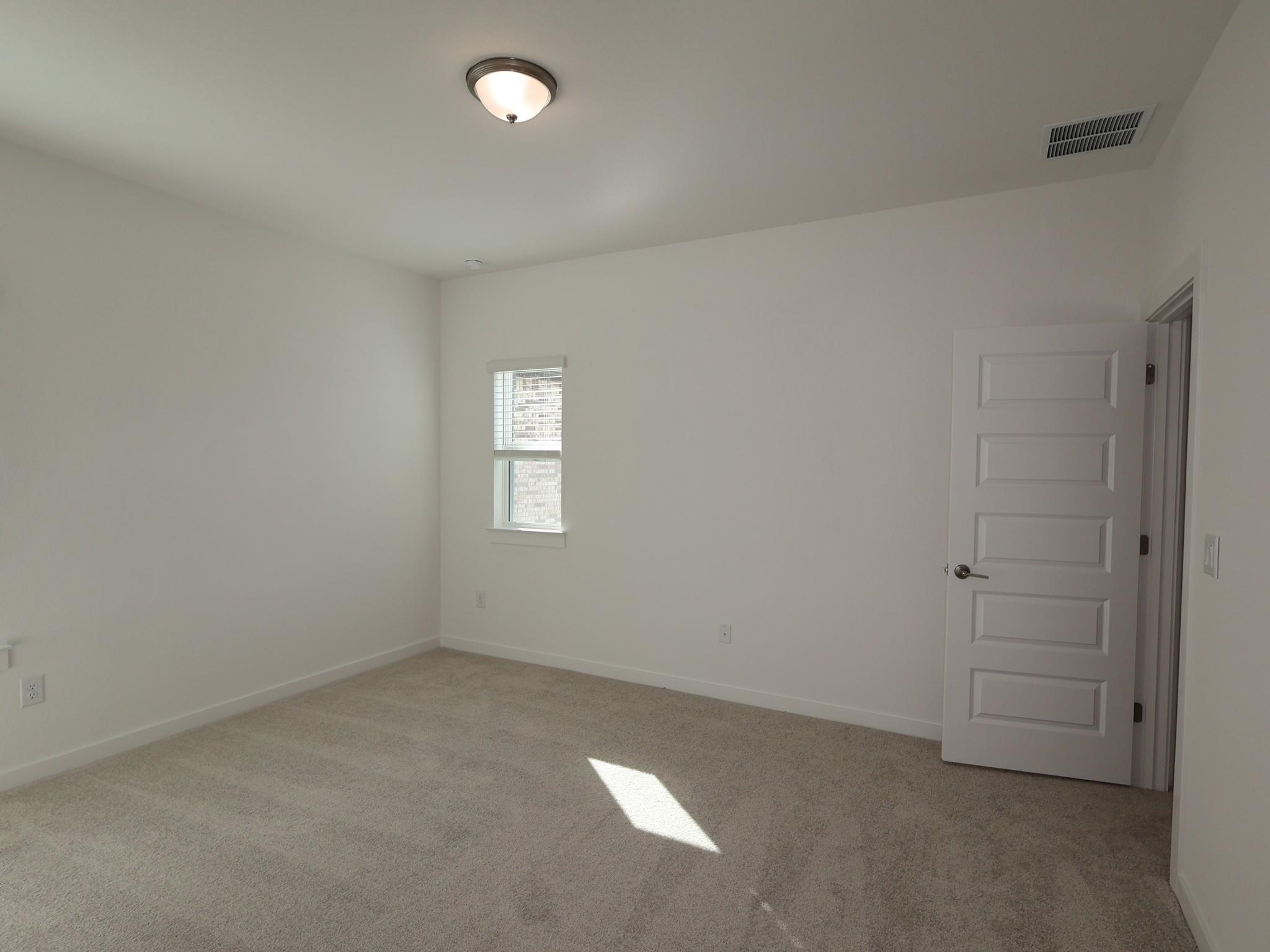 Home photo 18