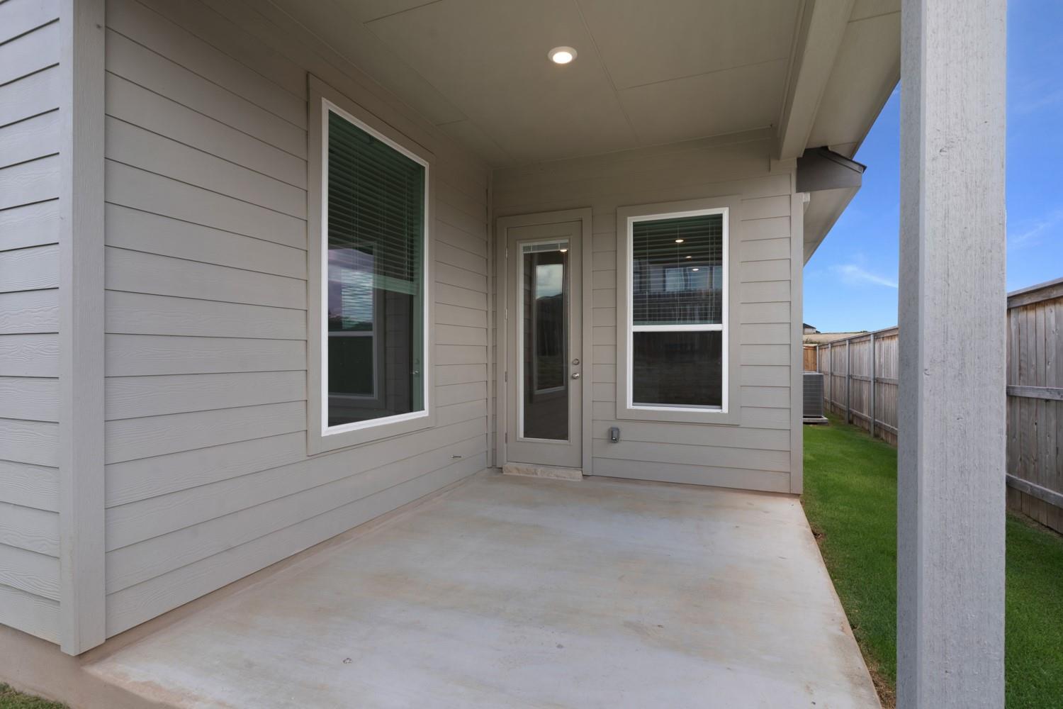 Home photo 17