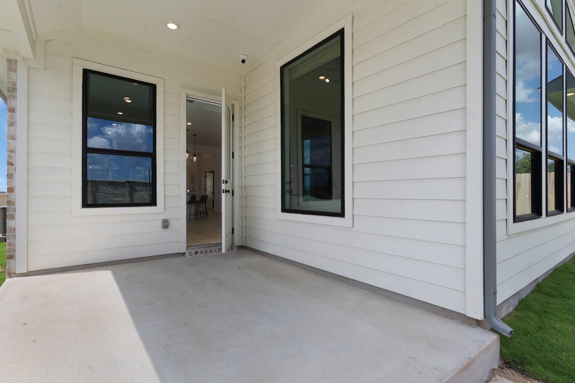 Home photo 24