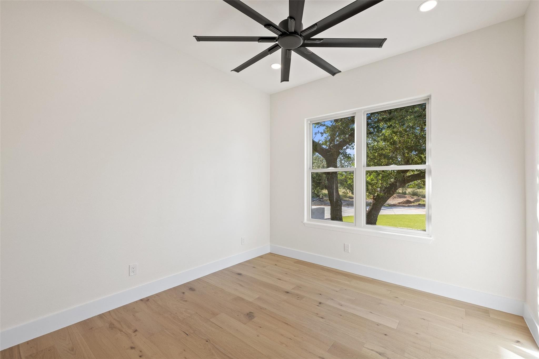 Home photo 24