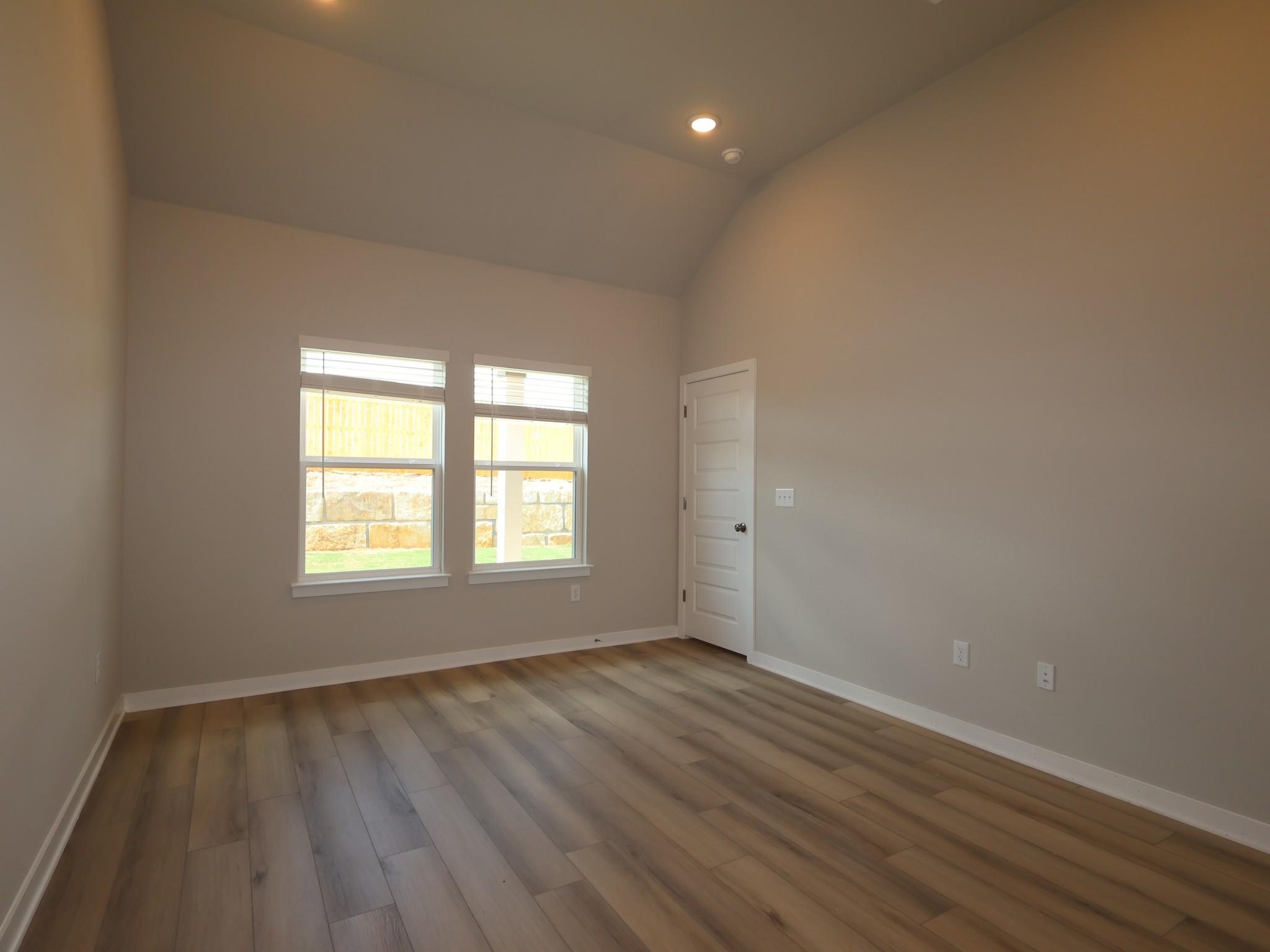 Home photo 14