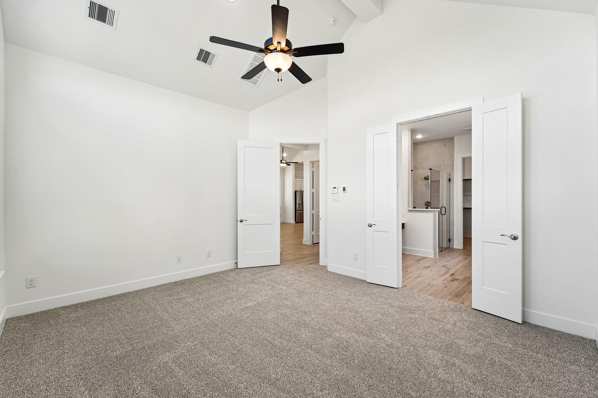 Home photo 17