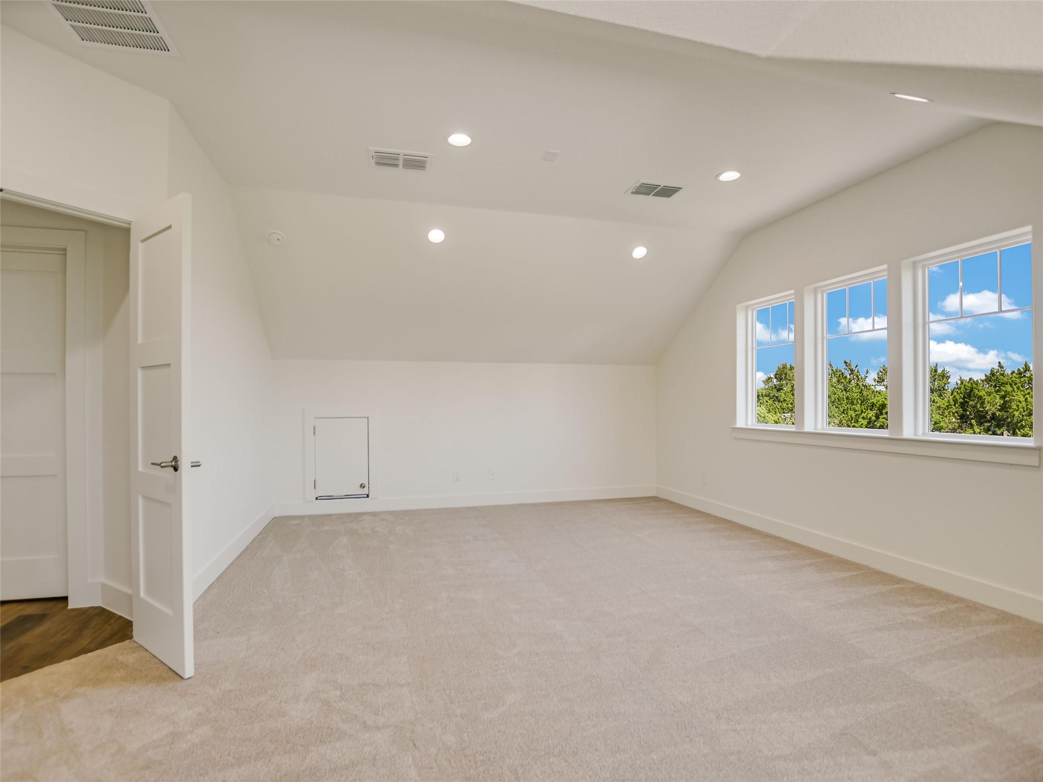 Home photo 19