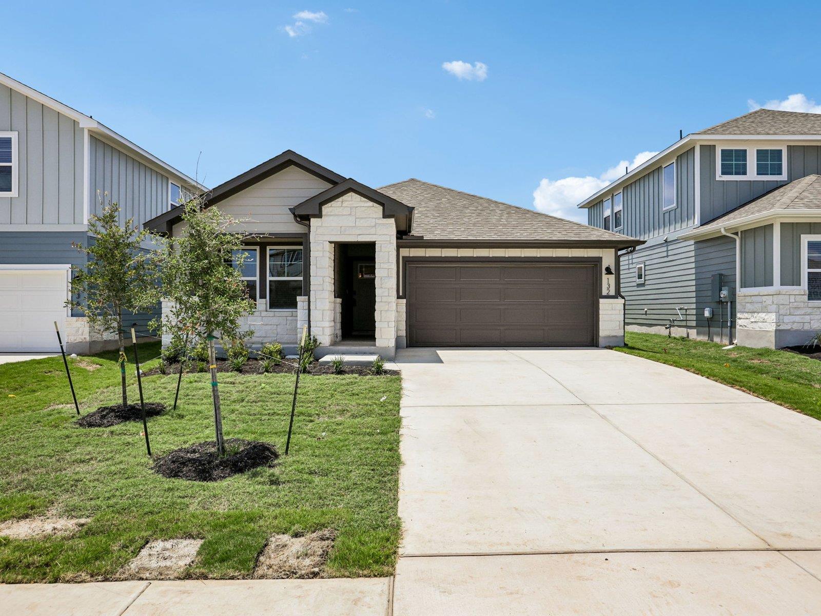 132  Woodbrook Dr in Georgetown