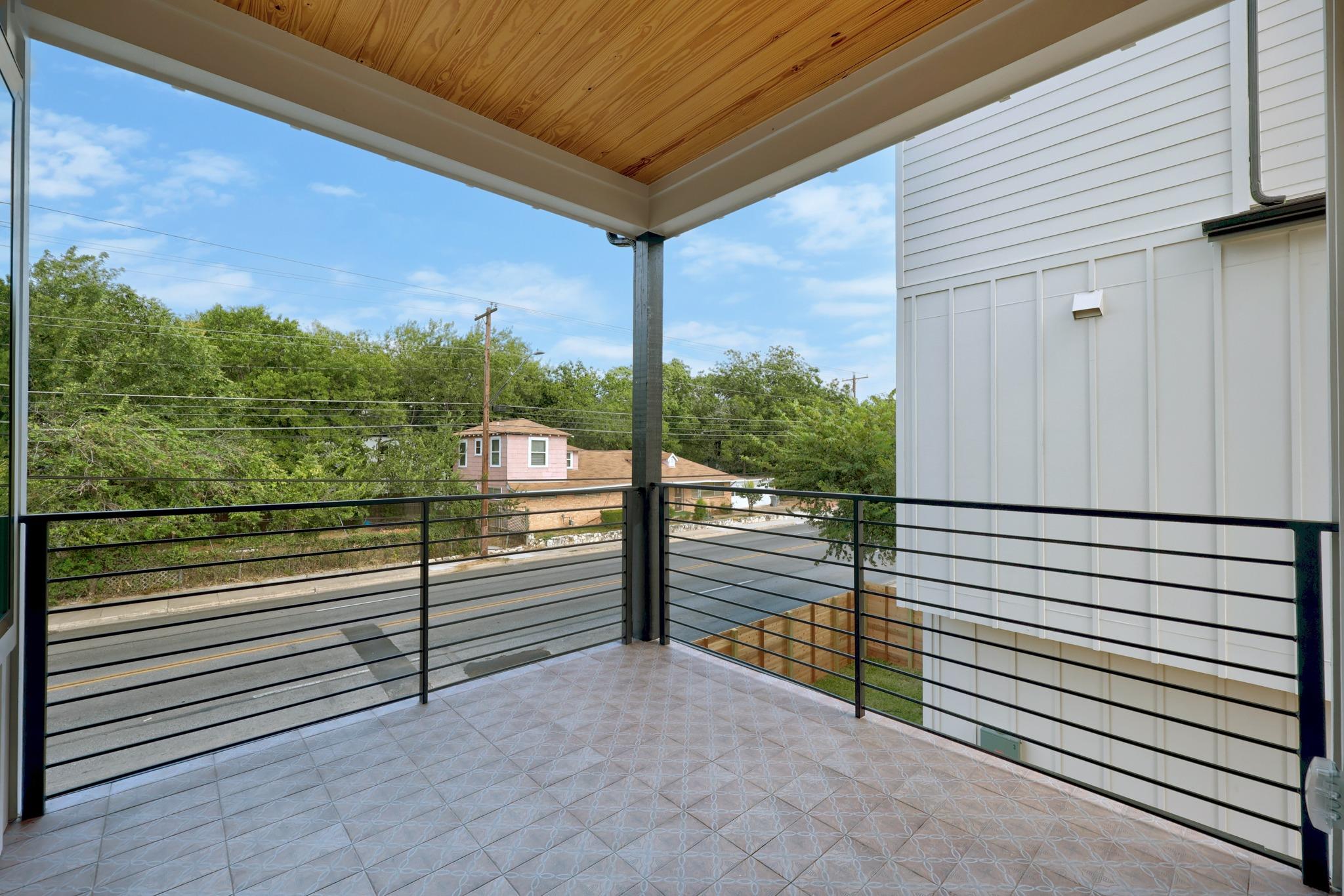 Home photo 17