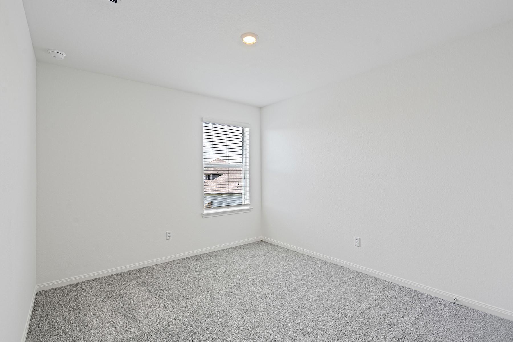 Home photo 17