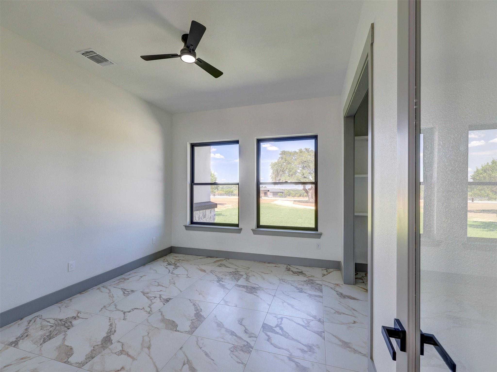 Home photo 19