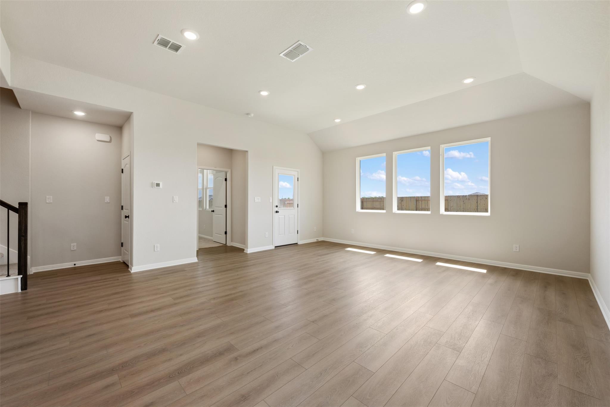 Home photo 17