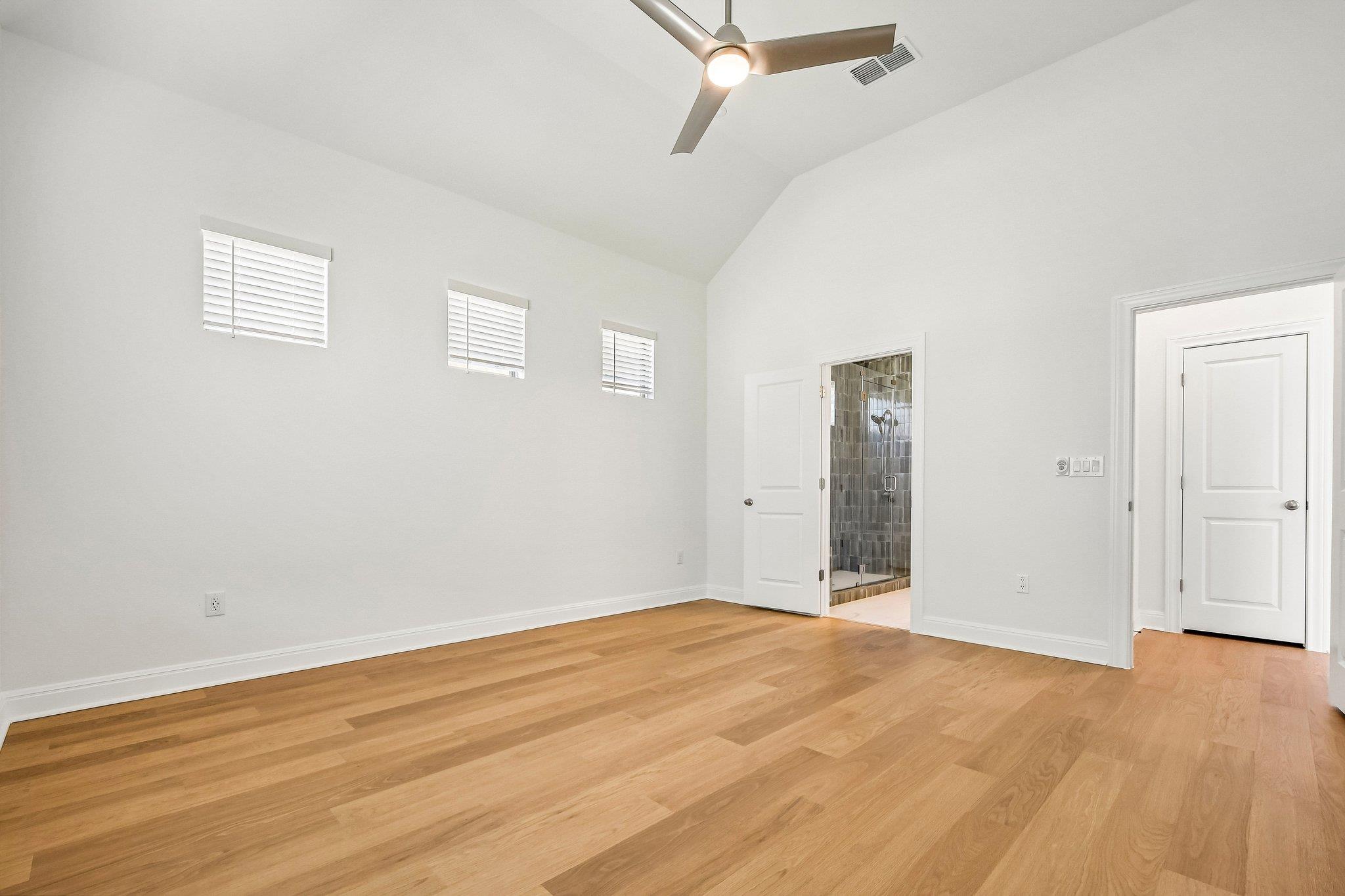 Home photo 19