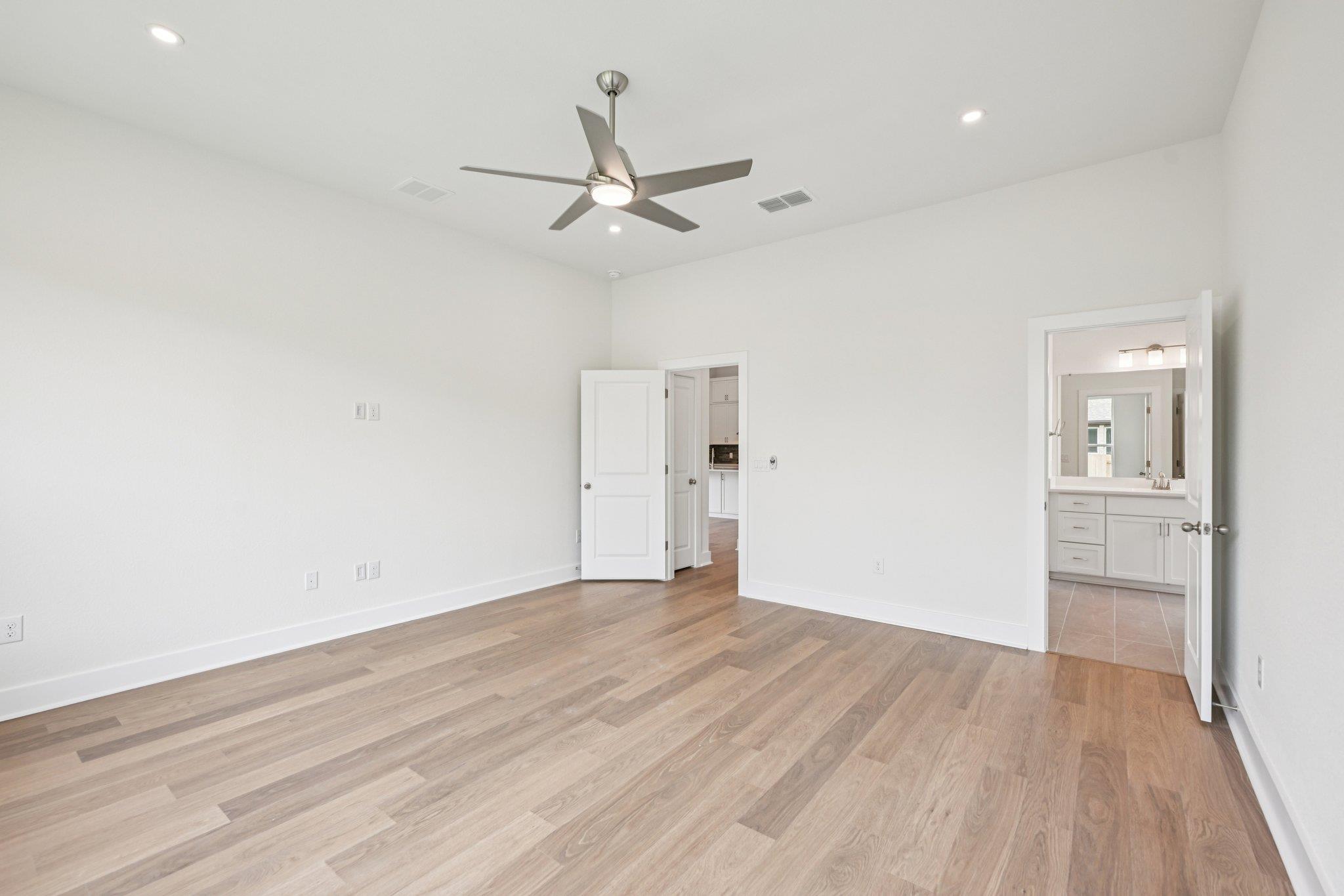 Home photo 18