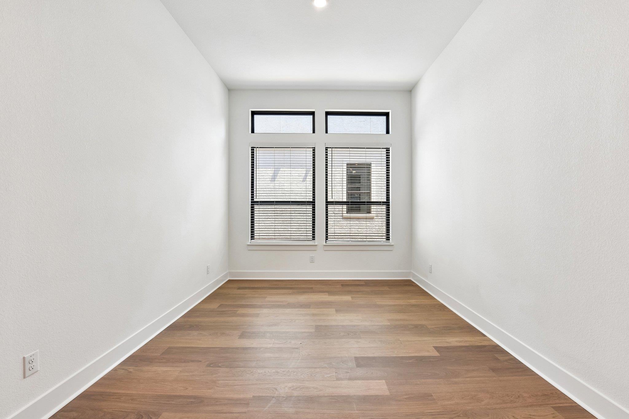 Home photo 16