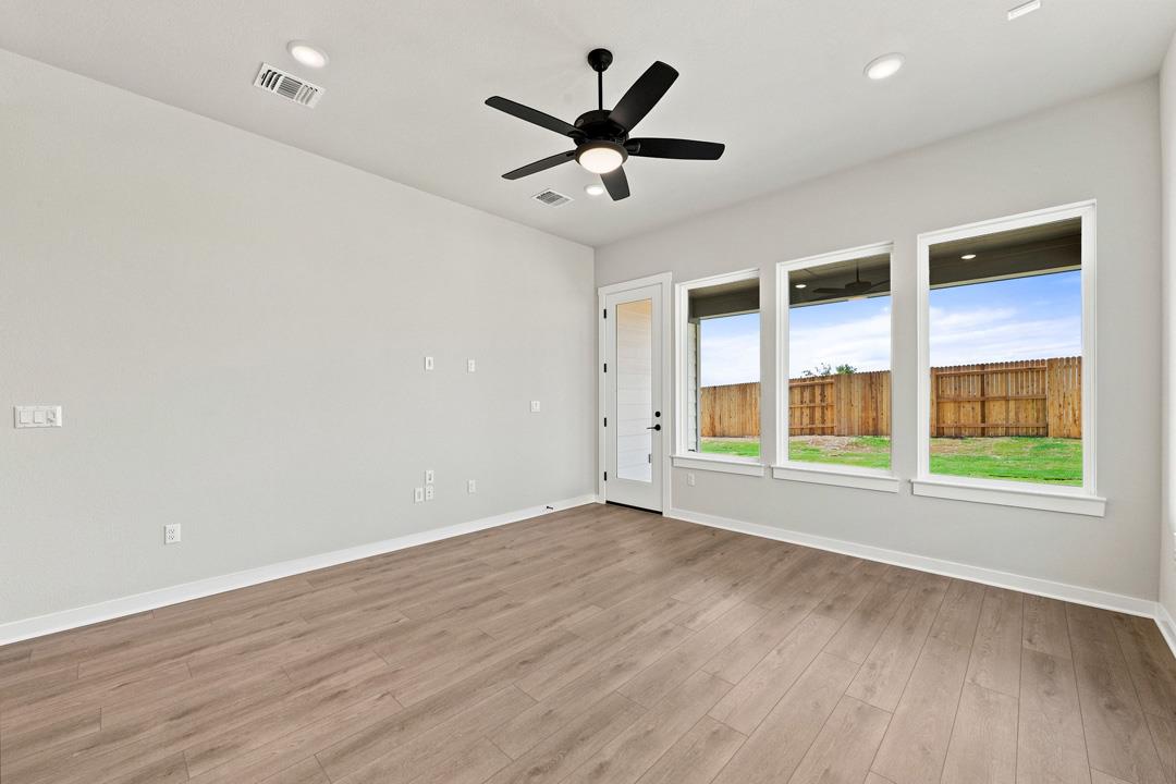Home photo 17