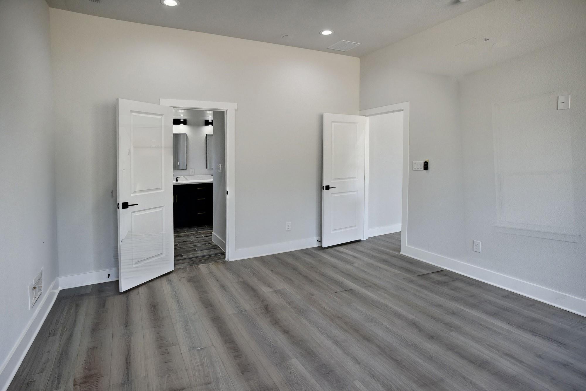 Home photo 17