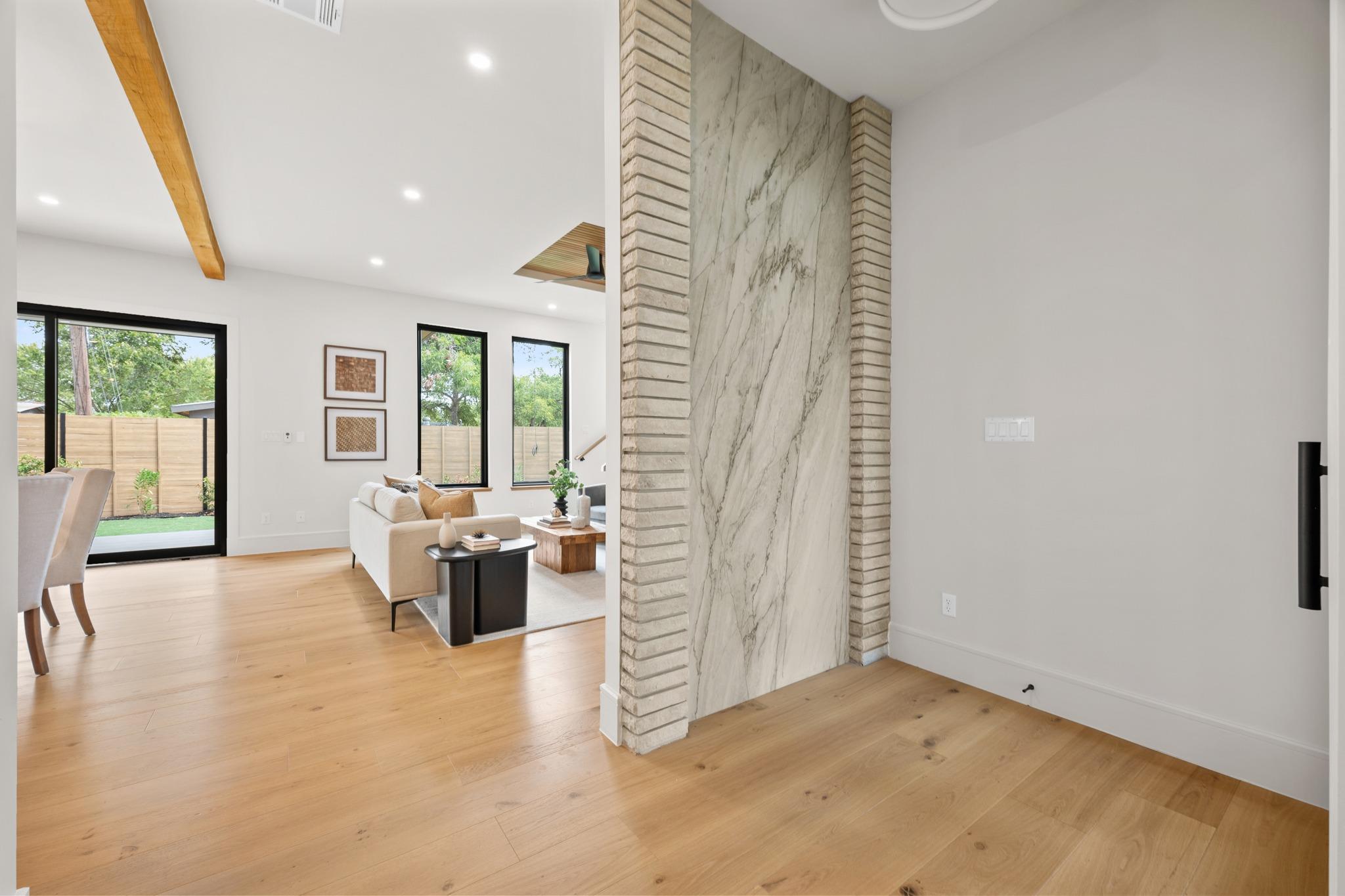 Home photo 19