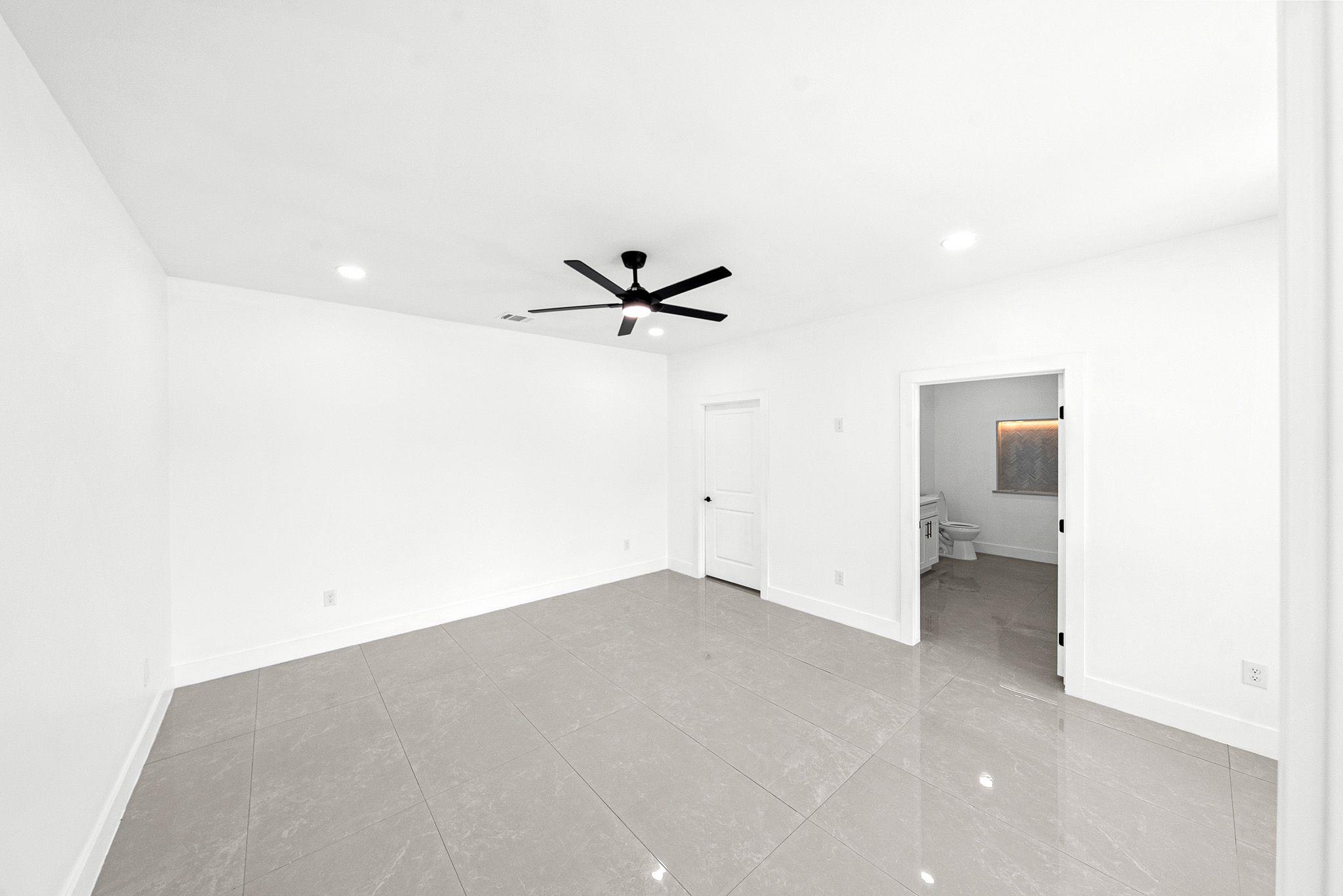 Home photo 17