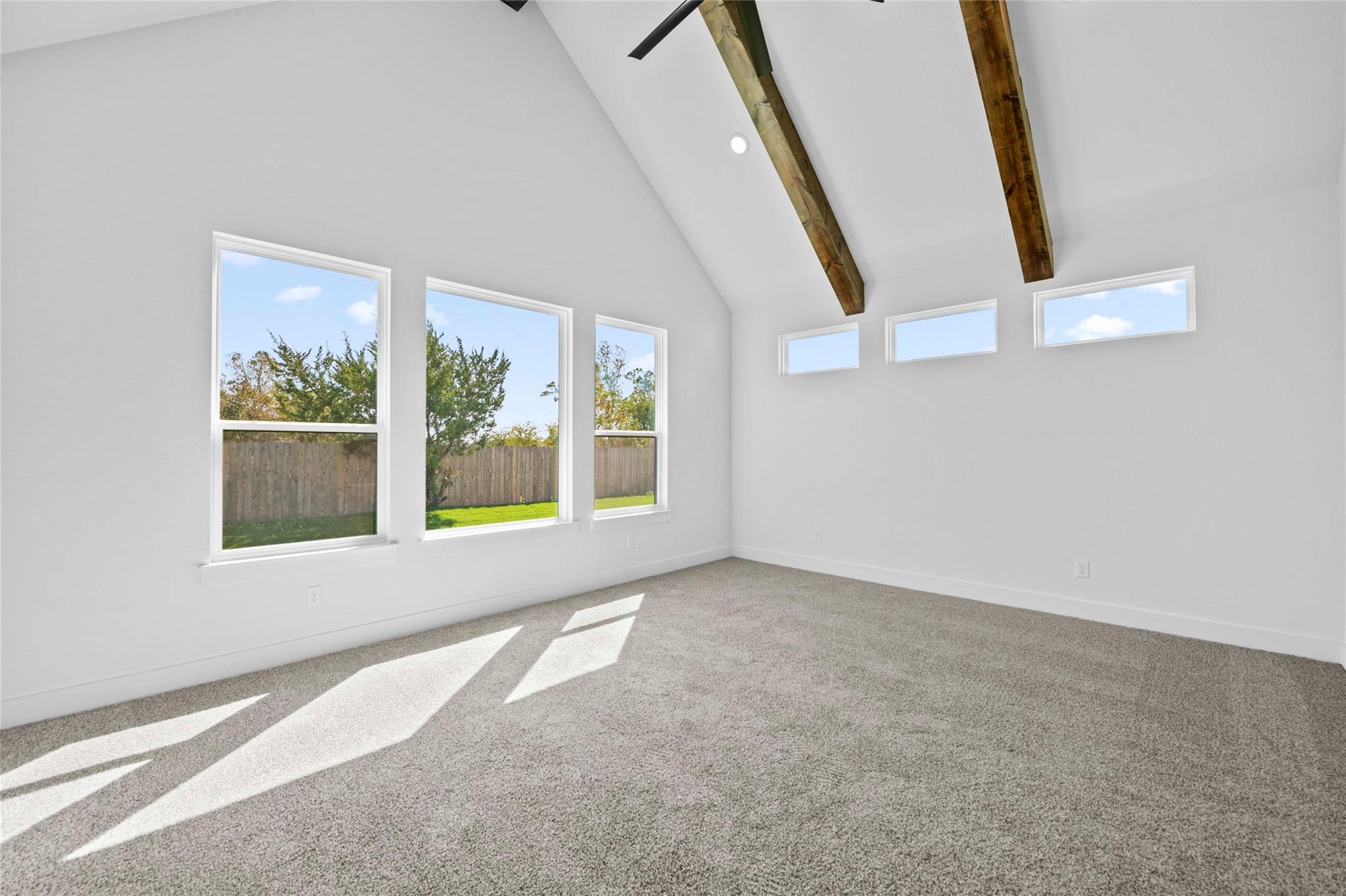 Home photo 19