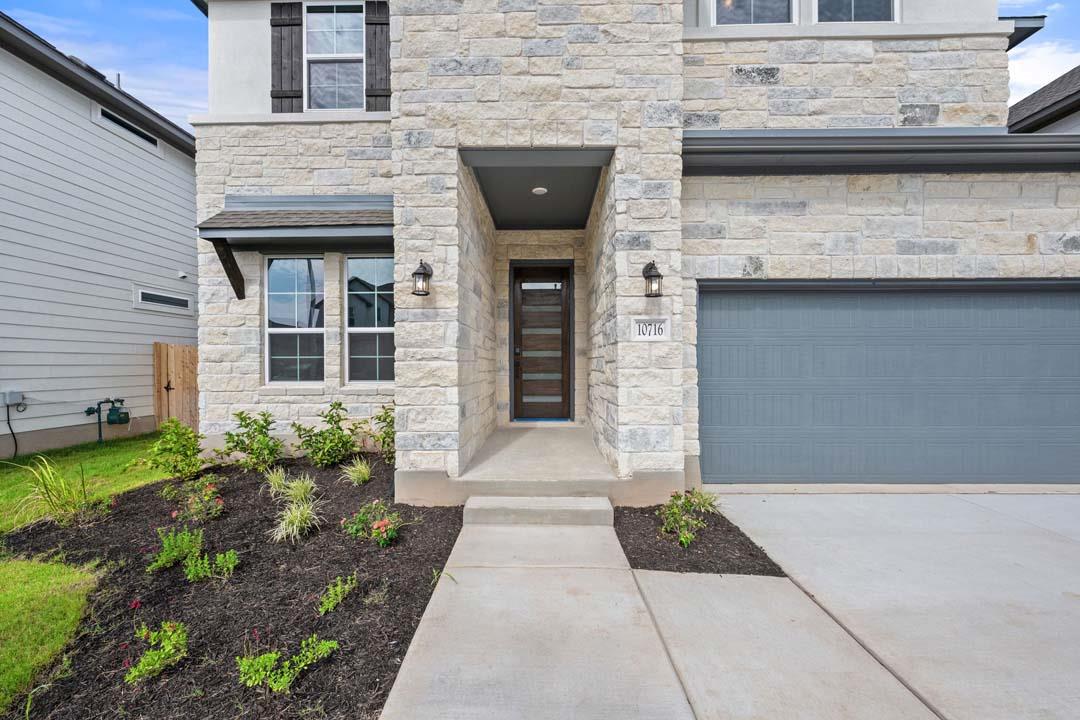 10716  Worth Lane None in Manor