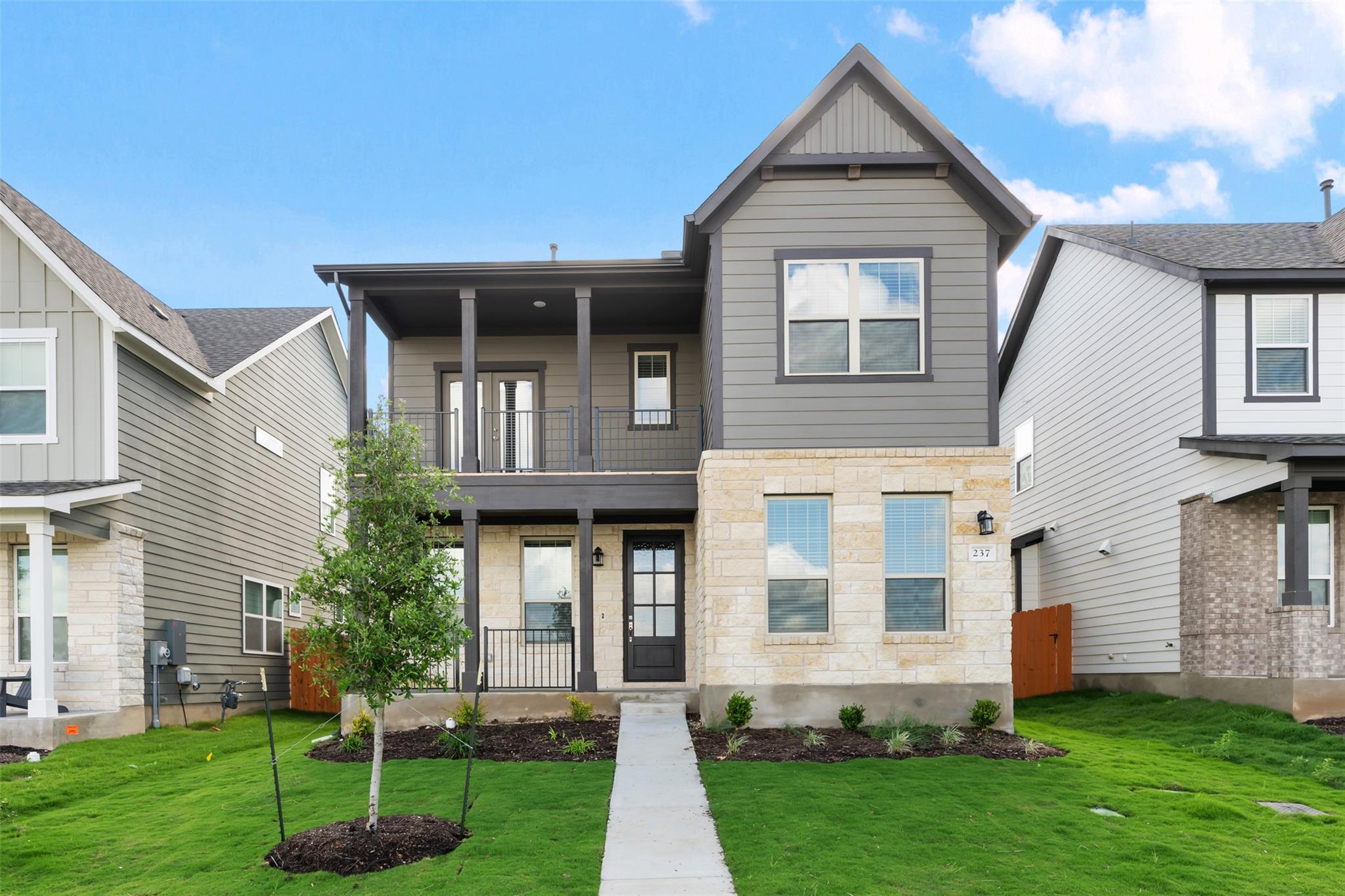 421  Carr Dr in Liberty Hill