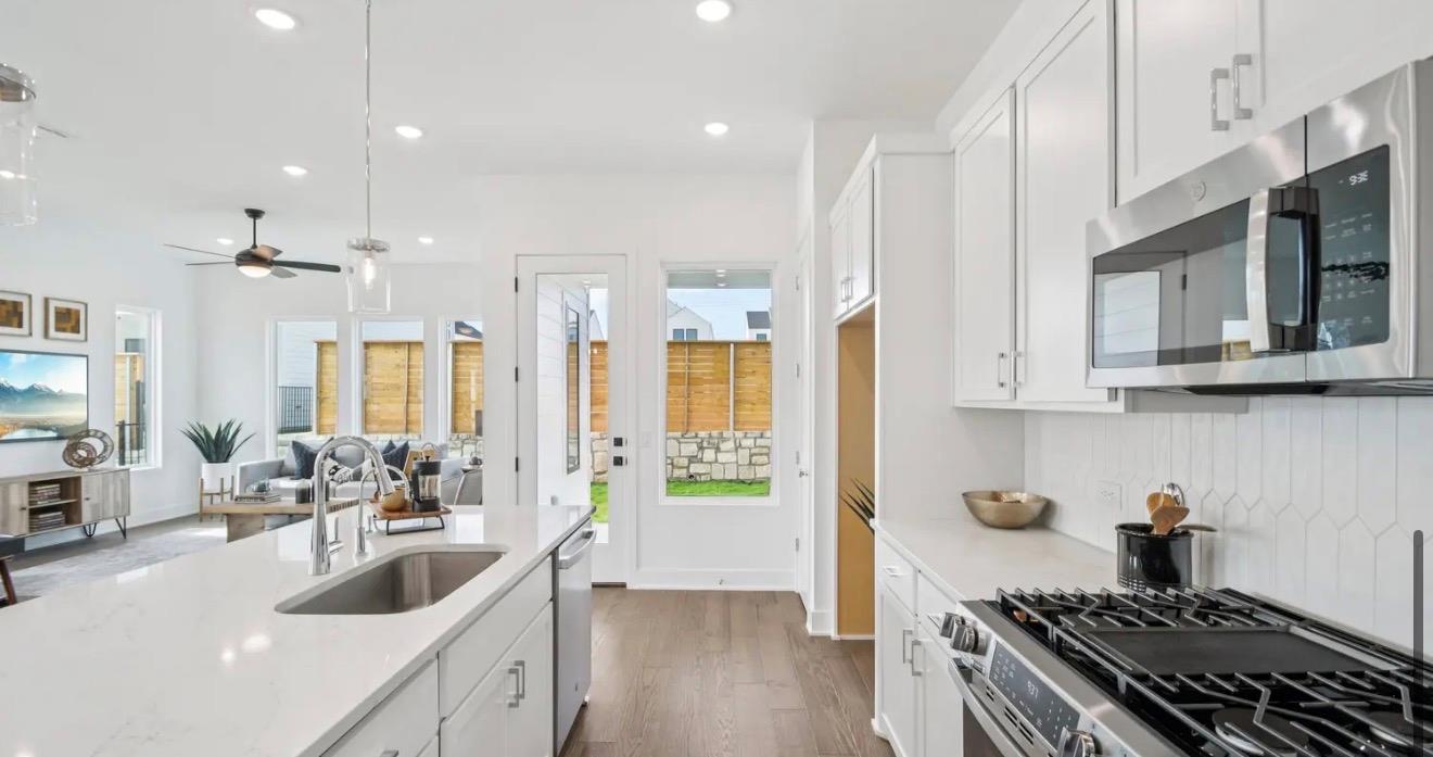 1407 Sweet Bark St, Austin, TX — Novel by Risewell Homes — thumbnail 9