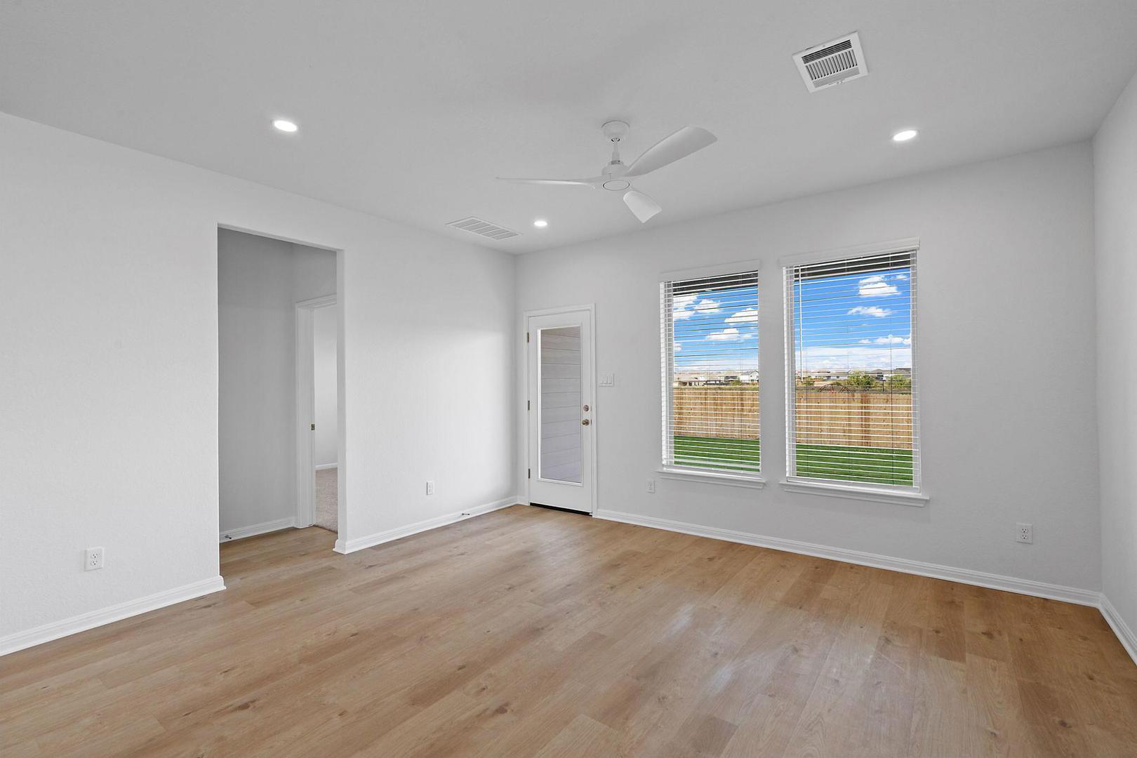 532 The Duke Dr, Jarrell, TX — Cool Water by Empire Homes — thumbnail 6